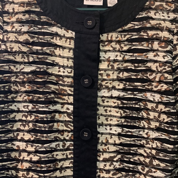 EUC- Chico’s Cheetah print button down jacket Sz 0 - Picture 3 of 6